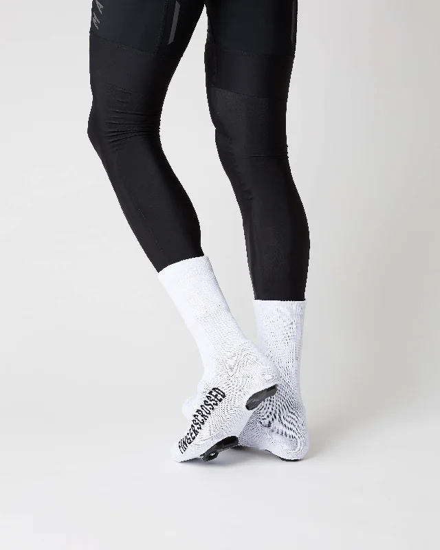 #OVERSOCKS WHITE