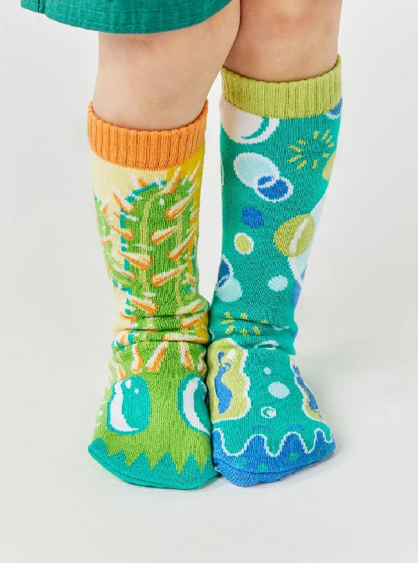 Pokey & Poppy - Mismatched Cactus Bubble Non-Slip Kids Socks: KIDS LARGE